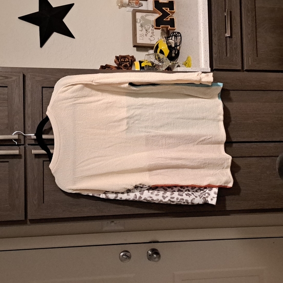 ❤️New patchwork color block top - Picture 11 of 11